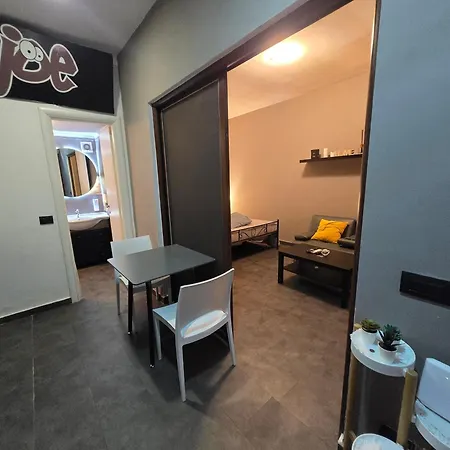 Tatil Evi Joe Napoli